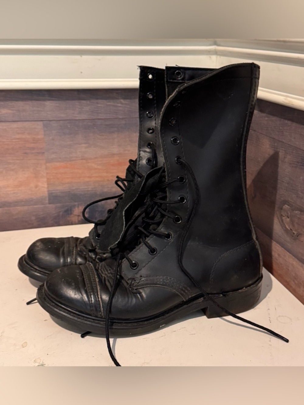 Vintage black combat boots tall women’s size 7 heavy soles goth biker